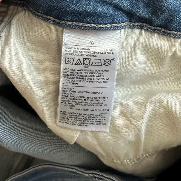 Old Navy Rockstar Skinny 16 Jeans - Picture 3 of 4
